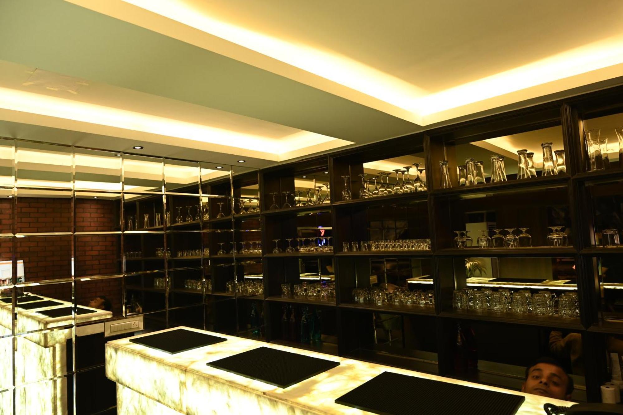 Hotel Trax International Jamshedpur Exterior foto